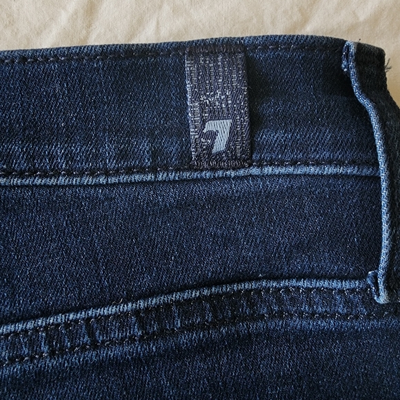 7 for all mankind high waist ankle gwenevere jean. Size 31 nwot - Picture 9 of 10
